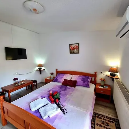 Pansion & Restoran Motel