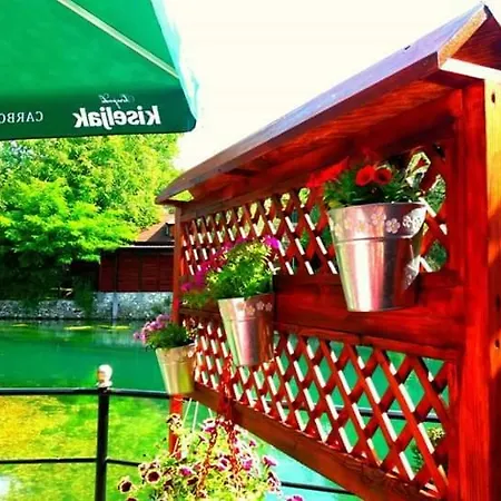 Pansion & Restoran Μοτέλ Blagaj
