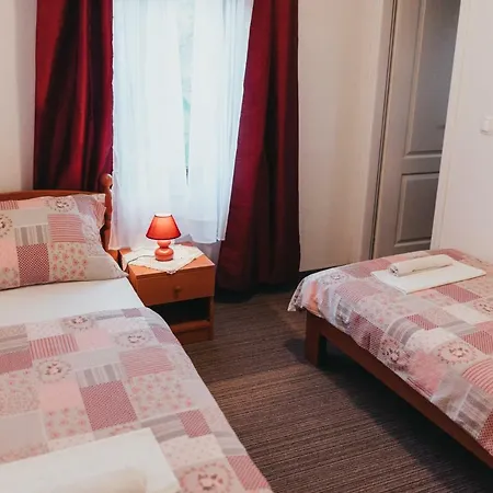 Μοτέλ Pansion & Restoran *